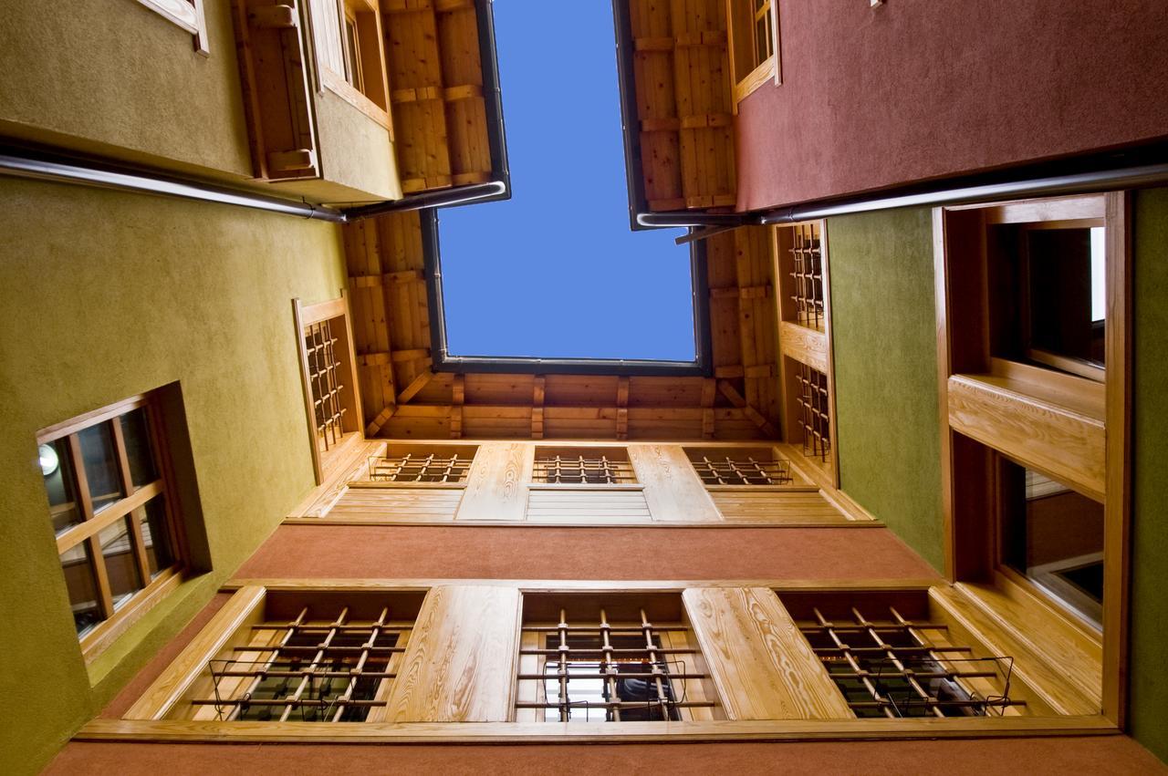 Hotel Carshia E Jupave Gjakova Buitenkant foto
