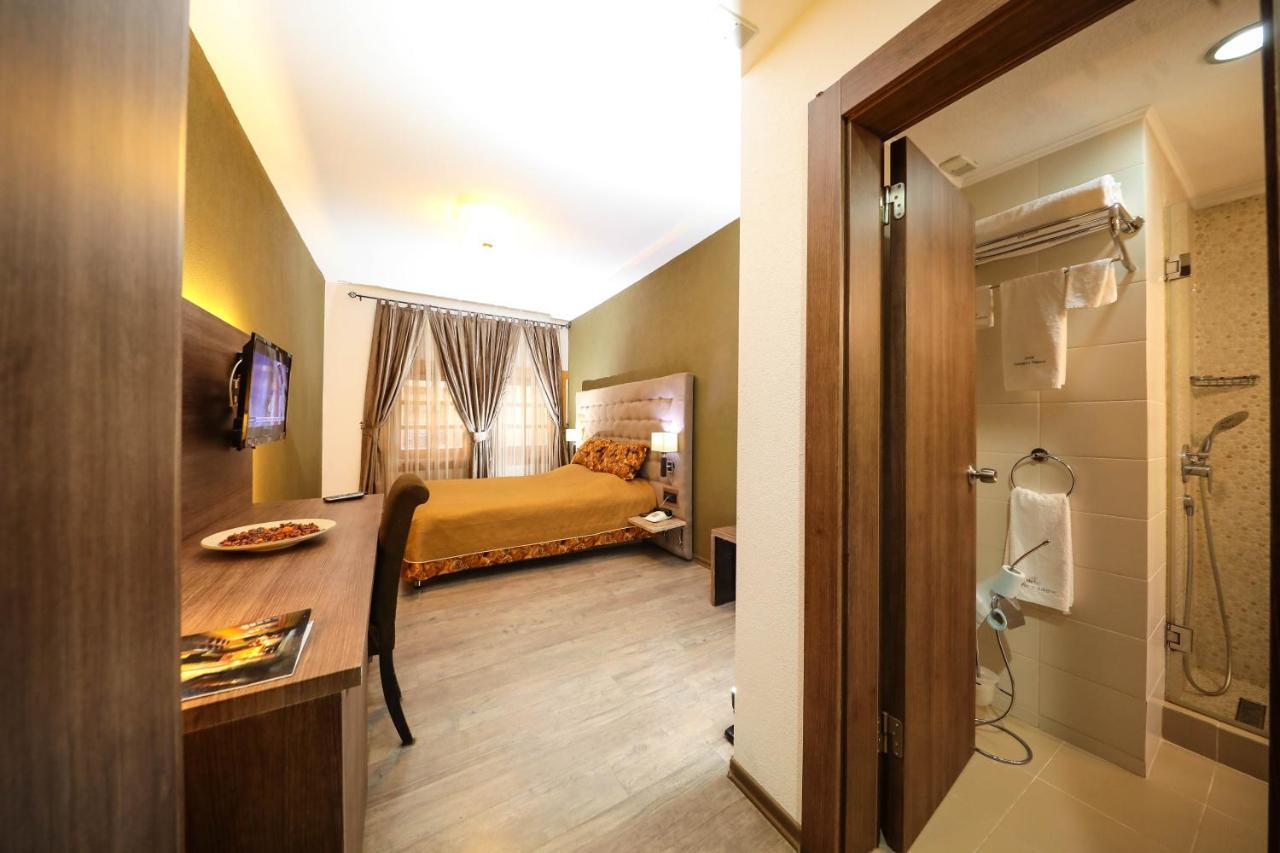 Hotel Carshia E Jupave Gjakova Buitenkant foto